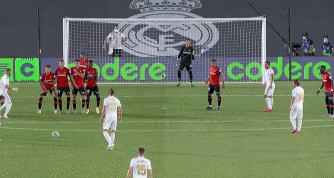 意媒：明年或成为基耶萨之年，他将在利物浦与意大利获得机会