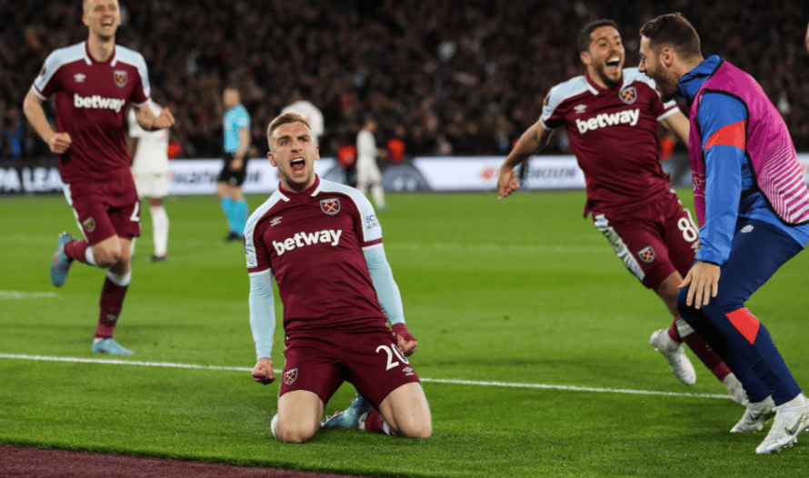 足球巴萨高层称将坚定走年轻化路线